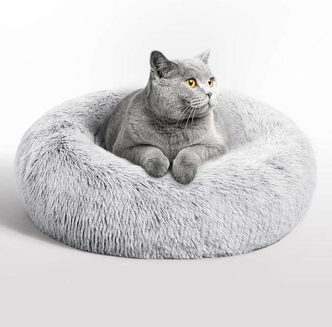 Round artificial fur pet bed